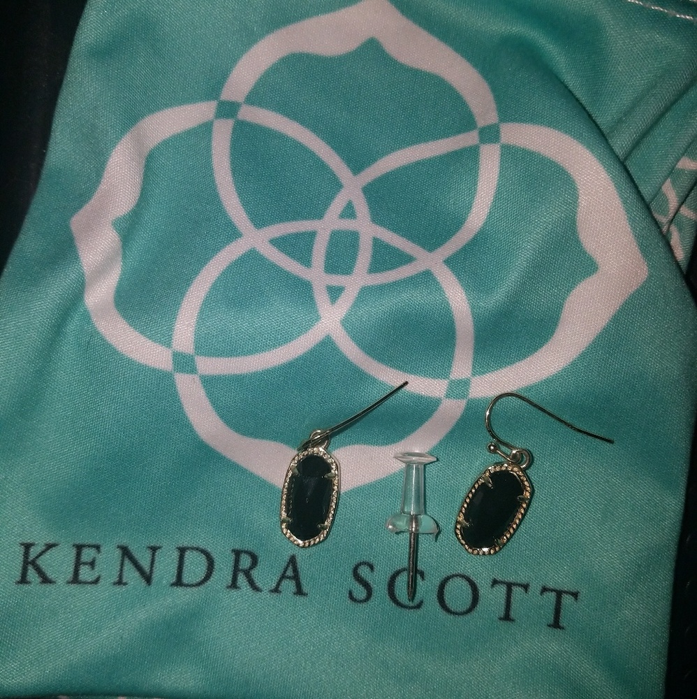 Kendra Scott Lee earrings